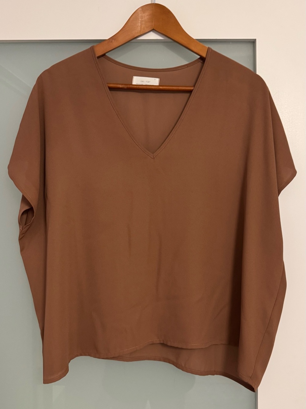 Oak + Fort Taupe V-Neck Blouse | Size Medium | Minimalist Short Sleeve Top